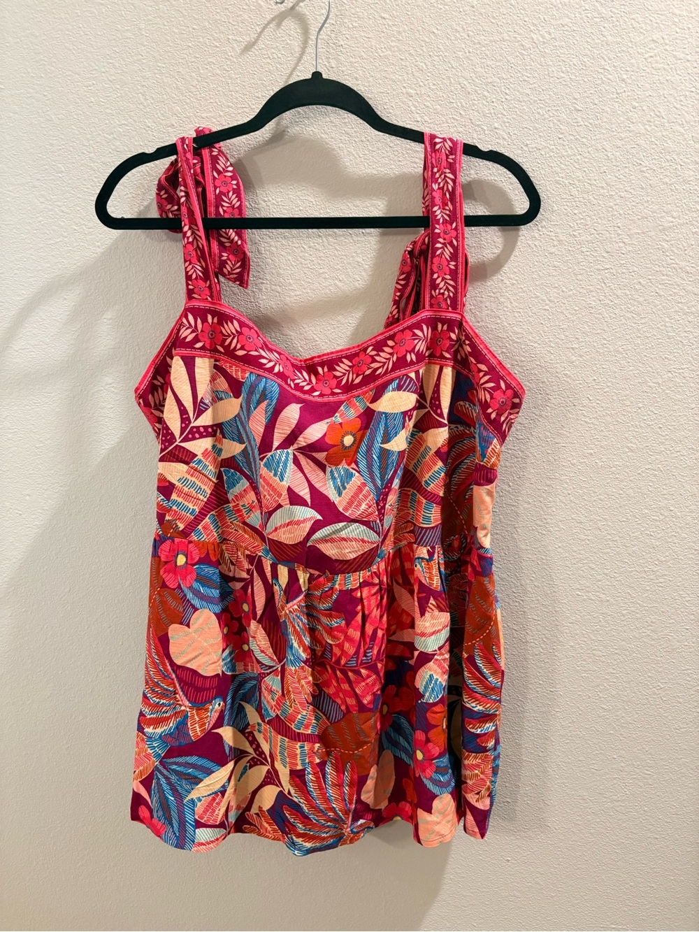 City Chic Red Multi Tropical Tie-Shoulder Tank